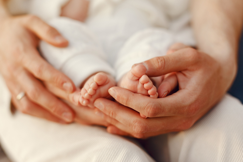 Frustración maternidad España, en La Vanguardia